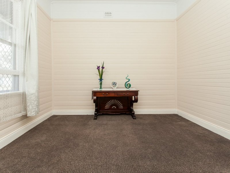 Photo - 4 Florence Street, Cessnock NSW 2325 - Image 6