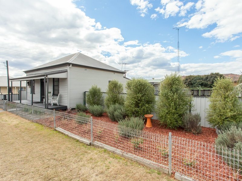 Photo - 4 Florence Street, Cessnock NSW 2325 - Image 19