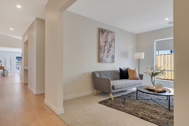 Photo - 4 Foal Way, Kilmore VIC 3764 - Image 5