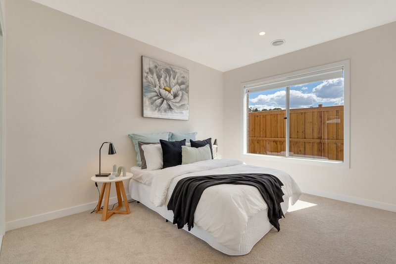 Photo - 4 Foal Way, Kilmore VIC 3764 - Image 18