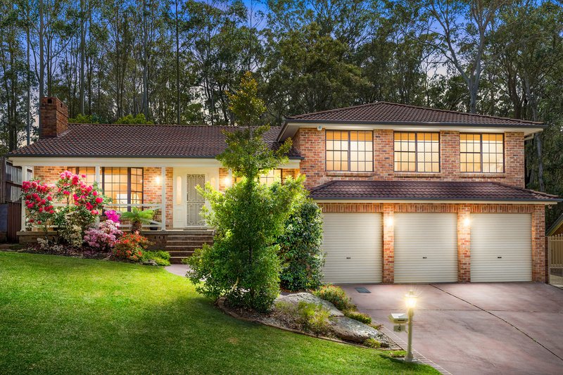 4 Forest Knoll , Castle Hill NSW 2154