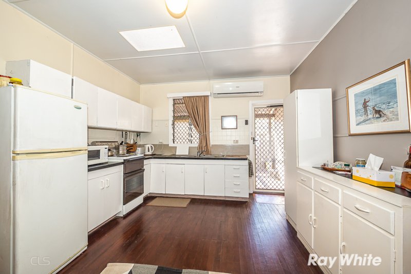 Photo - 4 Foster Street, Bongaree QLD 4507 - Image 12