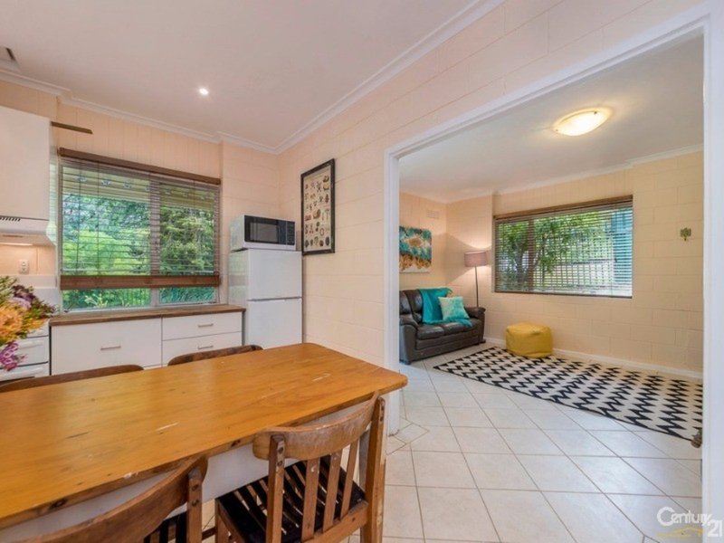 Photo - 4 Fourth Avenue, Bridgewater SA 5155 - Image 6