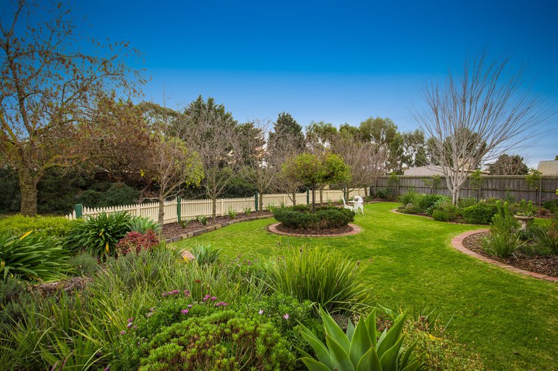 Photo - 4 Fran Court, Werribee VIC 3030 - Image 21