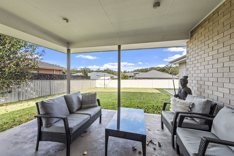 Photo - 4 Frangipani Avenue, Ulladulla NSW 2539 - Image 14