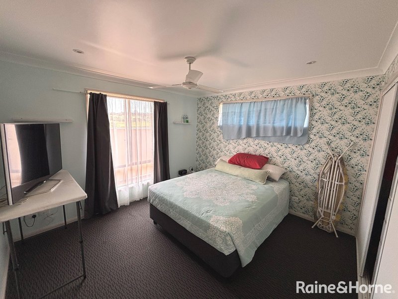 Photo - 4 Frangipani Drive, Kingaroy QLD 4610 - Image 7