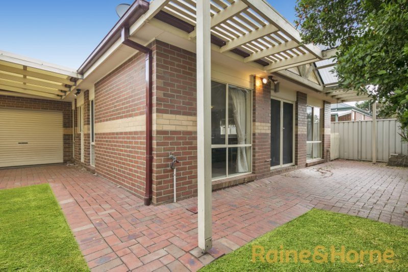 Photo - 4 Franklin Place, Caroline Springs VIC 3023 - Image 8