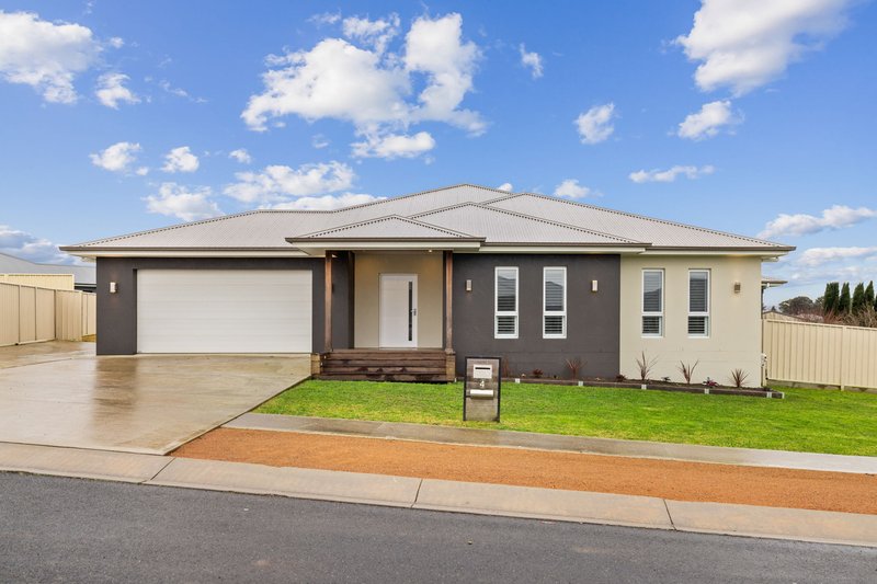 4 Fraser Close, Goulburn NSW 2580