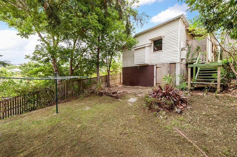 Photo - 4 Fred Street, Red Hill QLD 4059 - Image 7