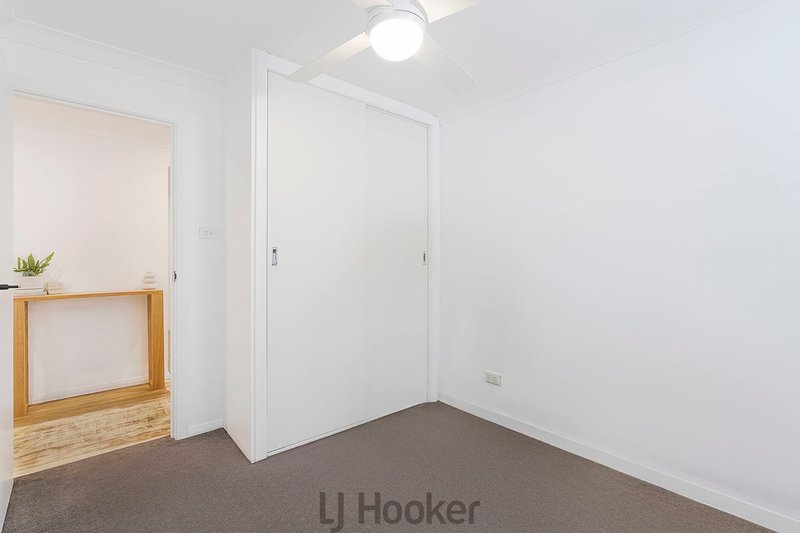 Photo - 4 Fremantle Drive, Woodrising NSW 2284 - Image 16