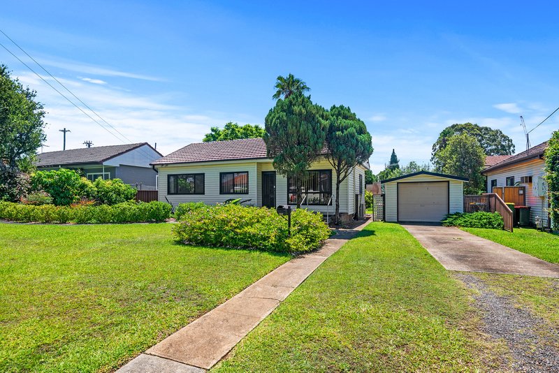 4 French Avenue, Toongabbie NSW 2146