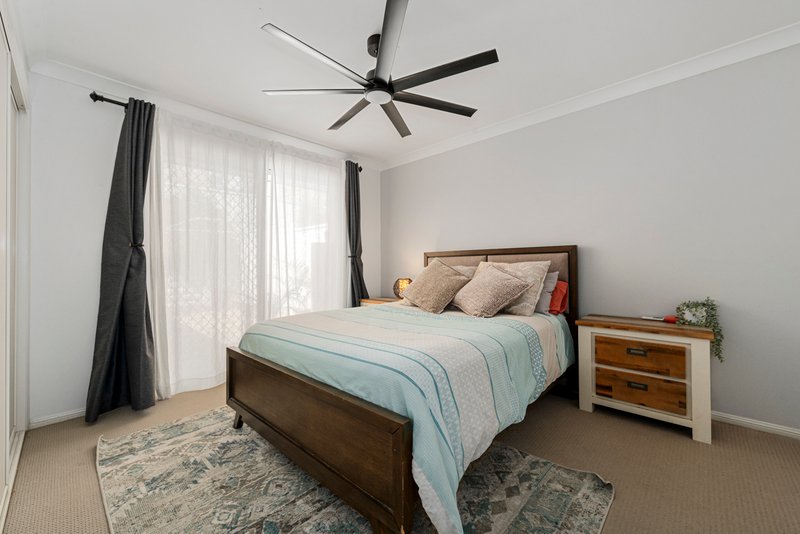 Photo - 4 Fresco Street, Albany Creek QLD 4035 - Image 4