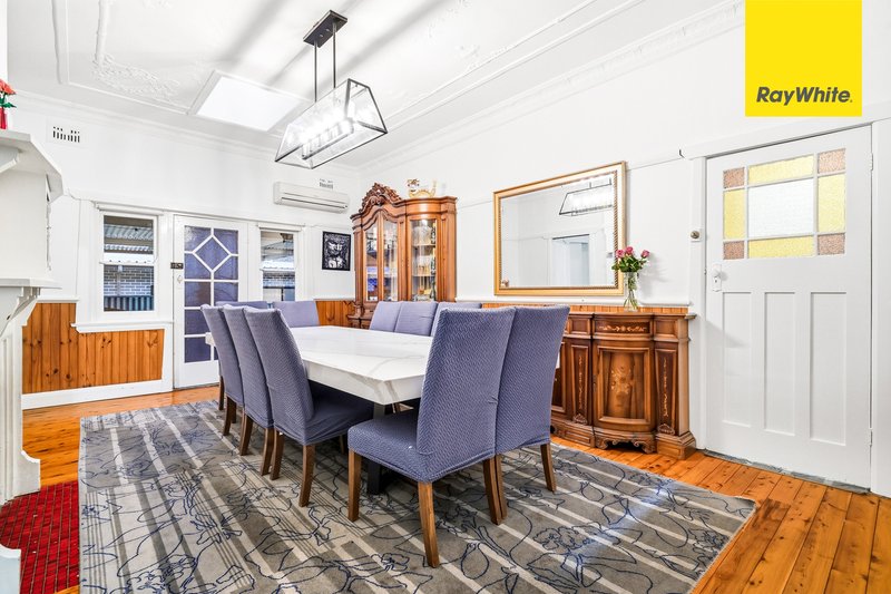 Photo - 4 Fryer Avenue, Wentworthville NSW 2145 - Image 4