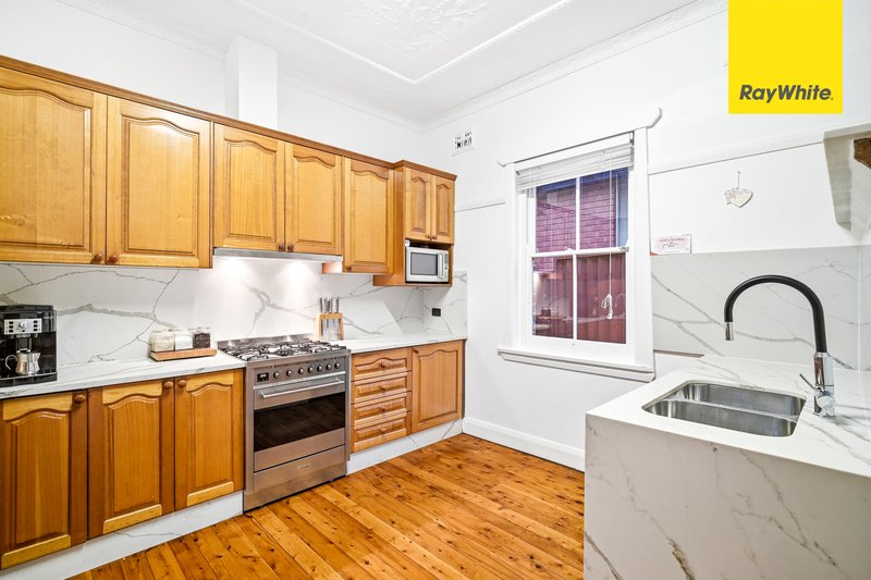 Photo - 4 Fryer Avenue, Wentworthville NSW 2145 - Image 6