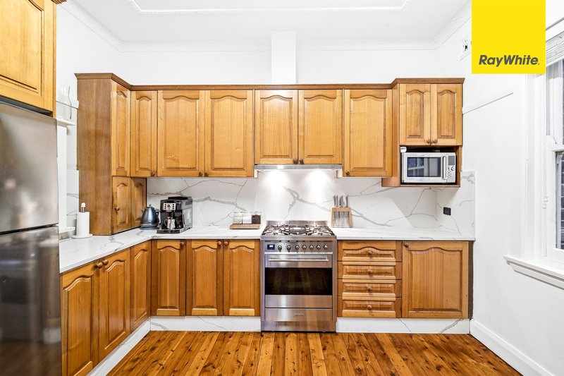 Photo - 4 Fryer Avenue, Wentworthville NSW 2145 - Image 7