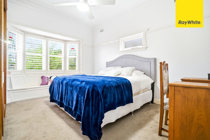 Photo - 4 Fryer Avenue, Wentworthville NSW 2145 - Image 8