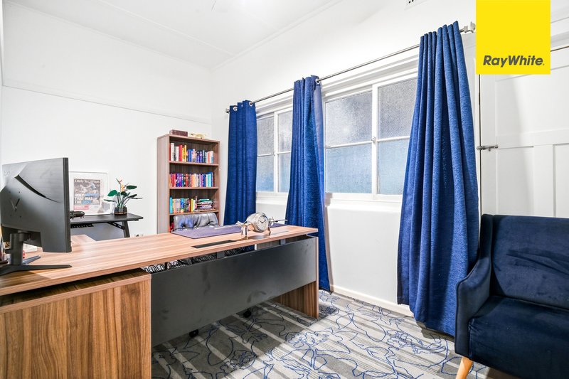 Photo - 4 Fryer Avenue, Wentworthville NSW 2145 - Image 12