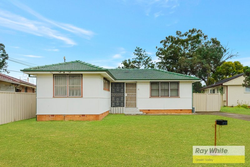 4 Gabo Cresent , Sadleir NSW 2168