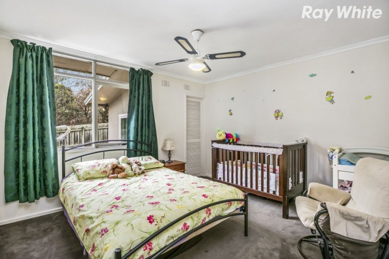 Photo - 4 Gardenia Street, Pakenham VIC 3810 - Image 8