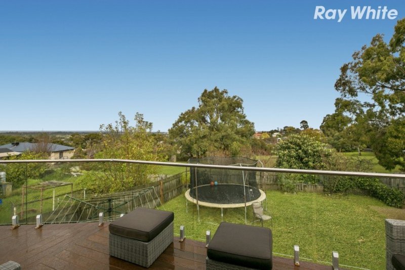 Photo - 4 Gardenia Street, Pakenham VIC 3810 - Image 11