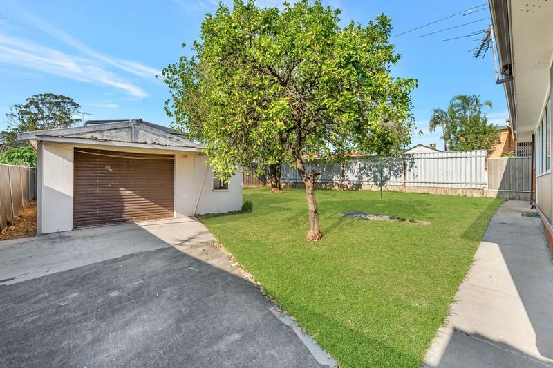 Photo - 4 Gardiner Crescent, Fairfield West NSW 2165 - Image 14