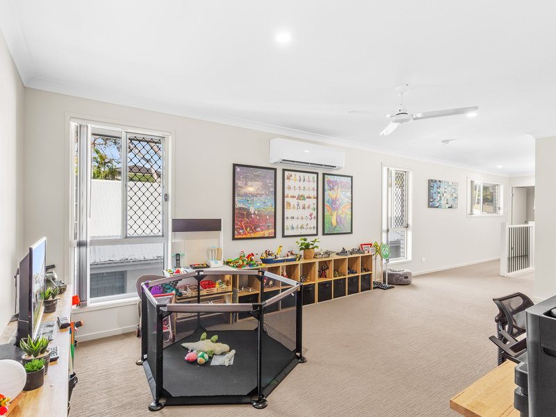 Photo - 4 Garfield Terrace, Everton Hills QLD 4053 - Image 9