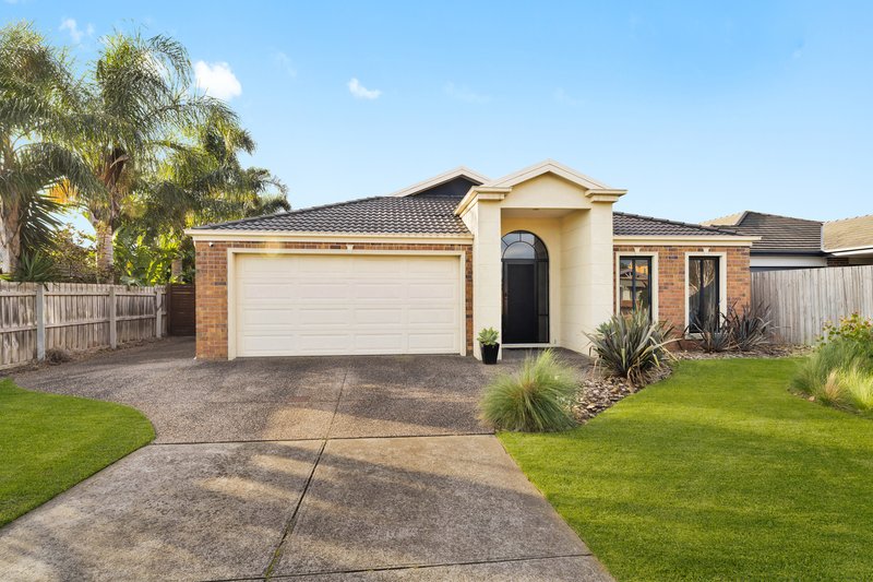 Photo - 4 Garnet Close, Skye VIC 3977 - Image 1