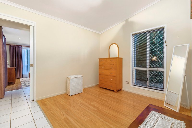 Photo - 4 Garnet Street, Alexandra Hills QLD 4161 - Image 11