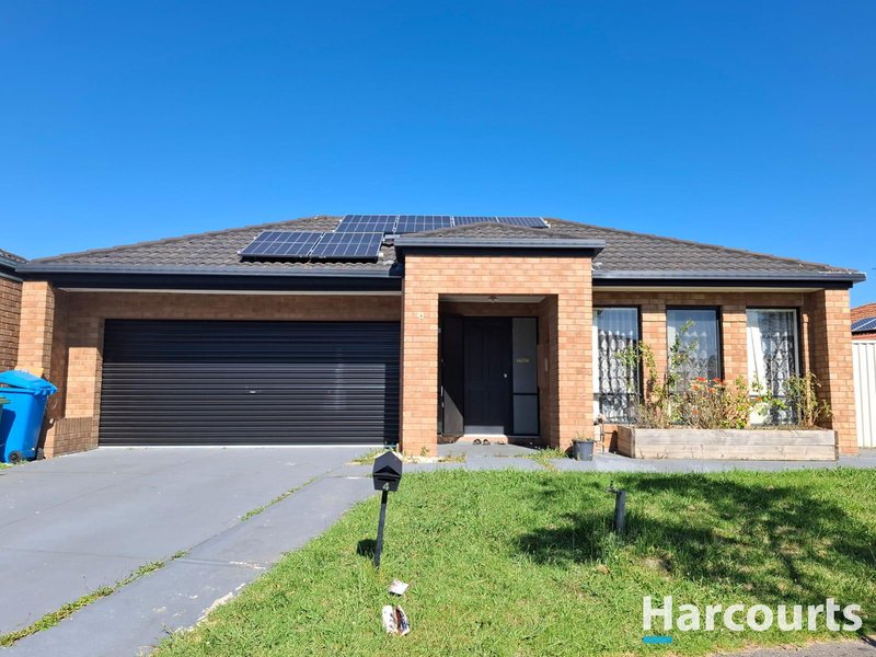 Photo - 4 Gatehouse Parade, Cranbourne East VIC 3977 - Image 1