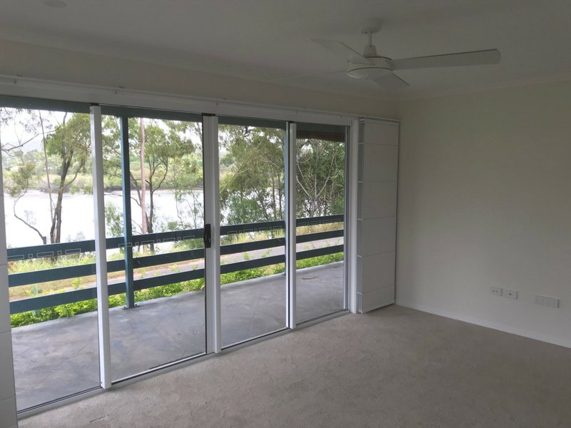 Photo - 4 Gately Court, Tannum Sands QLD 4680 - Image 5