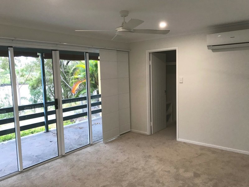 Photo - 4 Gately Court, Tannum Sands QLD 4680 - Image 6