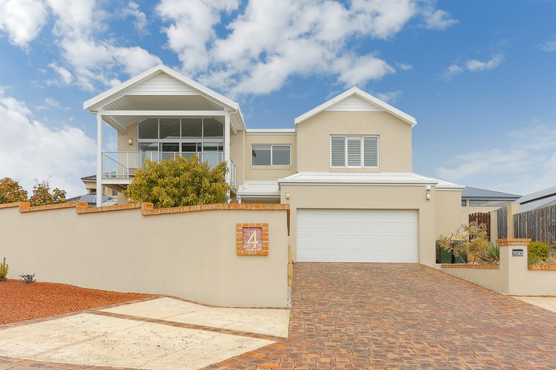 4 Gateshead Loop, Mindarie WA 6030