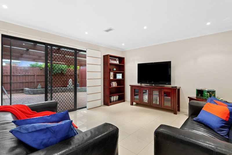 Photo - 4 Gaudin Court, Werribee VIC 3030 - Image 10