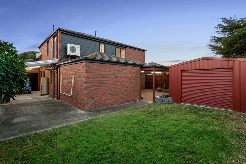 Photo - 4 Gaudin Court, Werribee VIC 3030 - Image 18