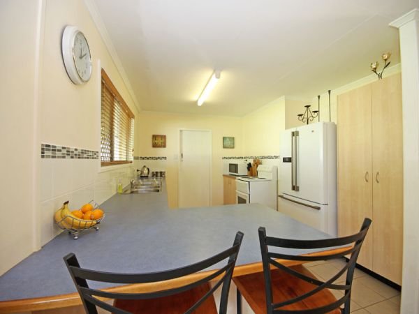 Photo - 4 Gawain Road, Bracken Ridge QLD 4017 - Image 3