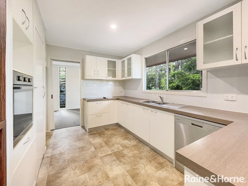 Photo - 4 Gem Road, Kenmore QLD 4069 - Image 7