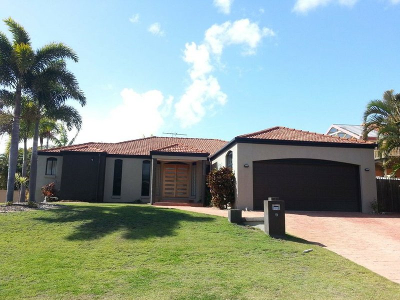 Photo - 4 Genoa Place, Banksia Beach QLD 4507 - Image