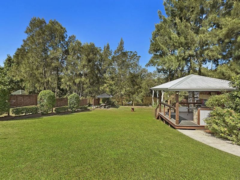 Photo - 4 Geoffrey Road, Chittaway Point NSW 2261 - Image 4