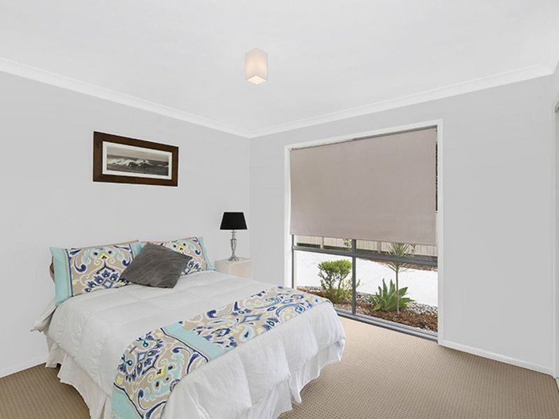 Photo - 4 Geoffrey Road, Chittaway Point NSW 2261 - Image 11