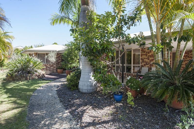 Photo - 4 Geoffrey Thomas Drive, Tannum Sands QLD 4680 - Image 15