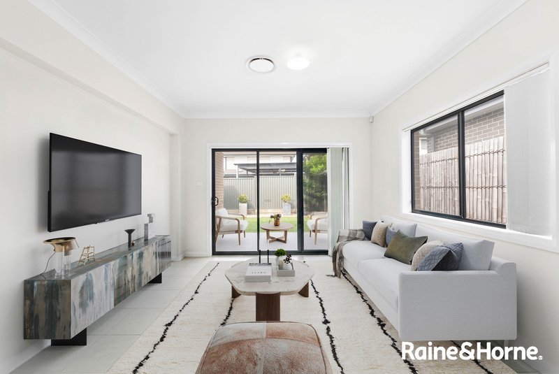 Photo - 4 Gerygone Street, Austral NSW 2179 - Image 2