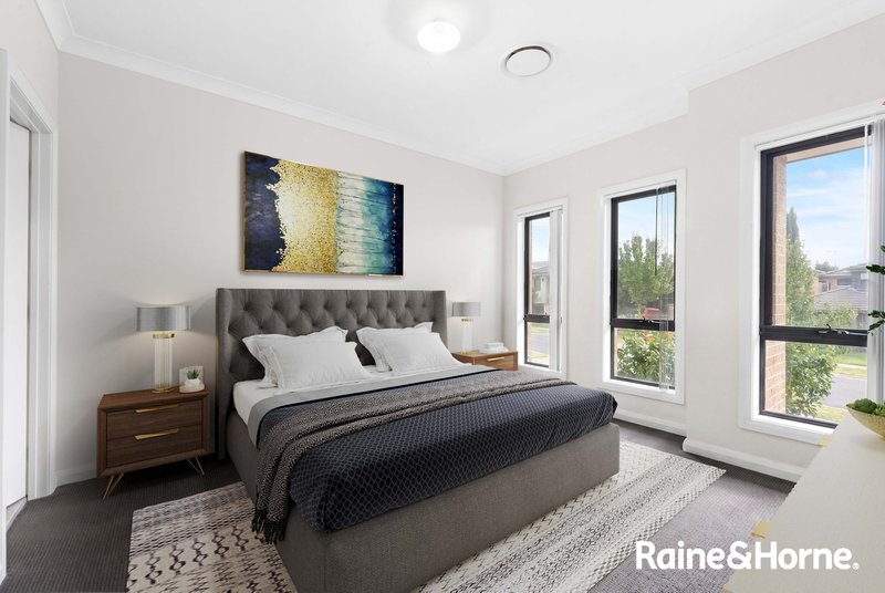Photo - 4 Gerygone Street, Austral NSW 2179 - Image 7