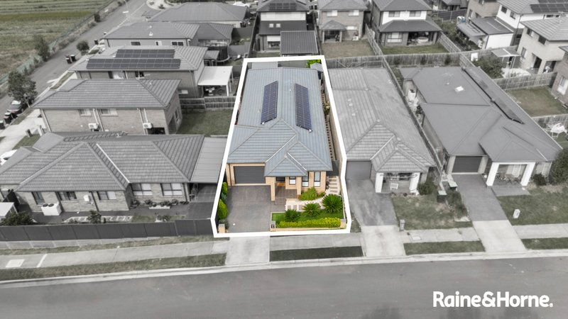 Photo - 4 Gerygone Street, Austral NSW 2179 - Image 12