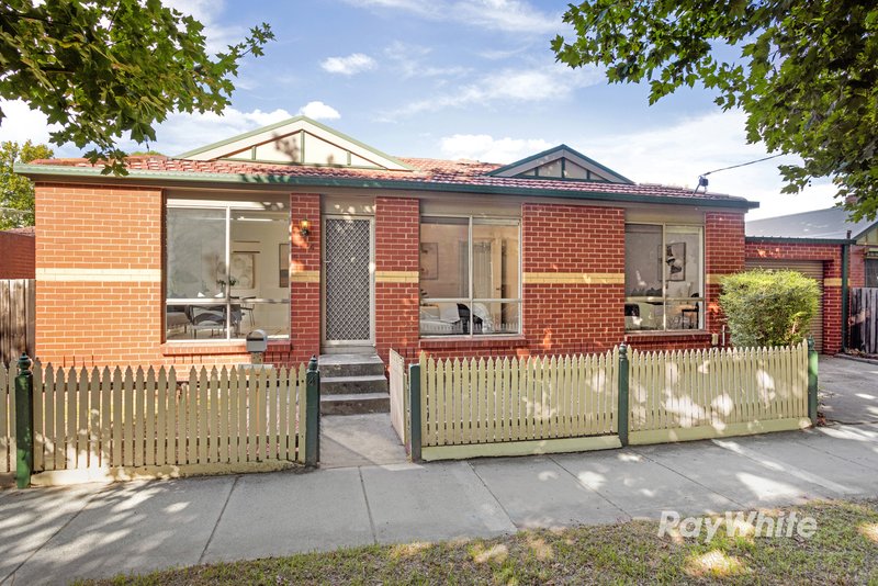 Photo - 4 Gibson Street, Caulfield East VIC 3145 - Image 1