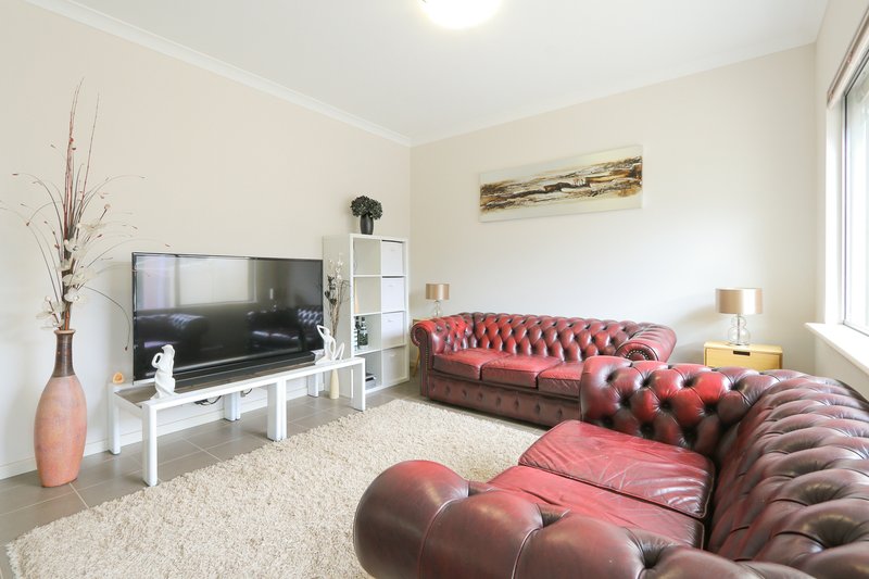 Photo - 4 Gidran Road, Baldivis WA 6171 - Image 10