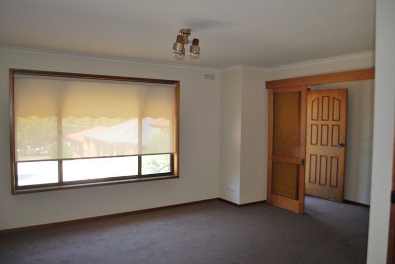 Photo - 4 Gigliotti Crt , Myrtleford VIC 3737 - Image 10