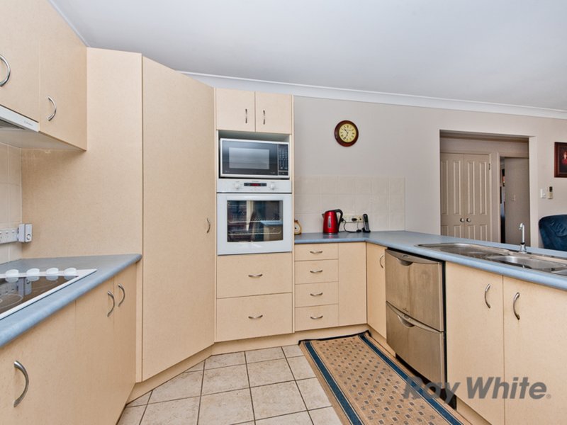 Photo - 4 Gina Close, Bracken Ridge QLD 4017 - Image 3