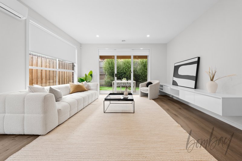 4 Ginger Crescent, Mickleham VIC 3064