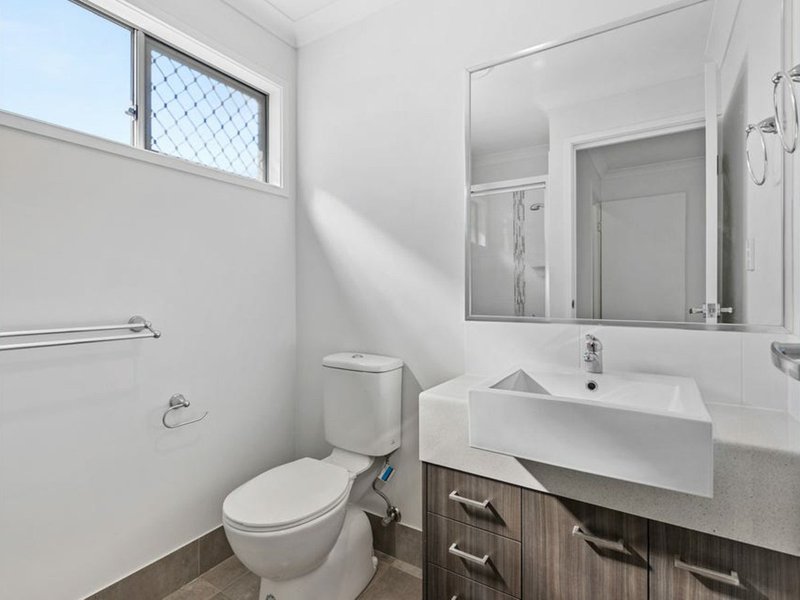 Photo - 4 Ginger Street, Caloundra West QLD 4551 - Image 7