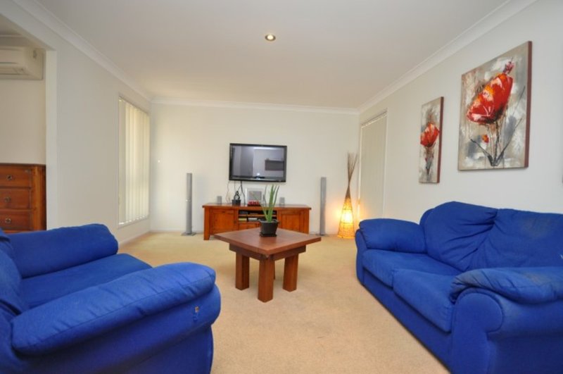 Photo - 4 Girraween Place, Narangba QLD 4504 - Image 3